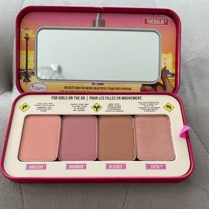 Blush pallet